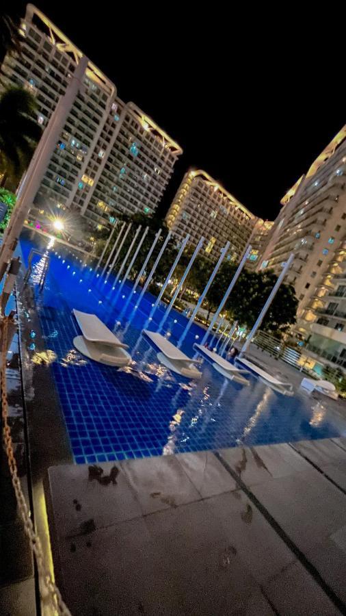 Azure Urban Resort Maui Unit Manila Luaran gambar